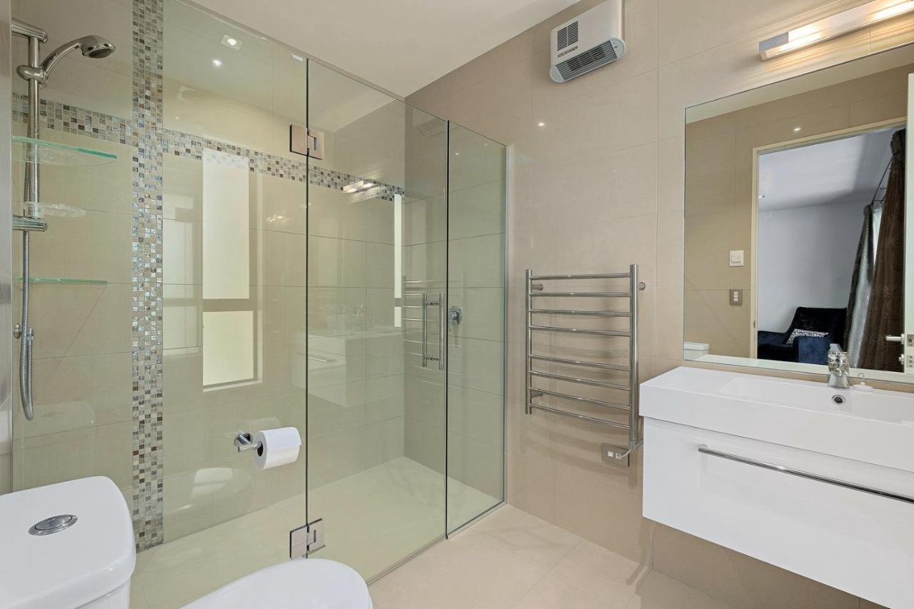 Roys Bay Lodge - Wanaka Holiday Home Bagian luar foto