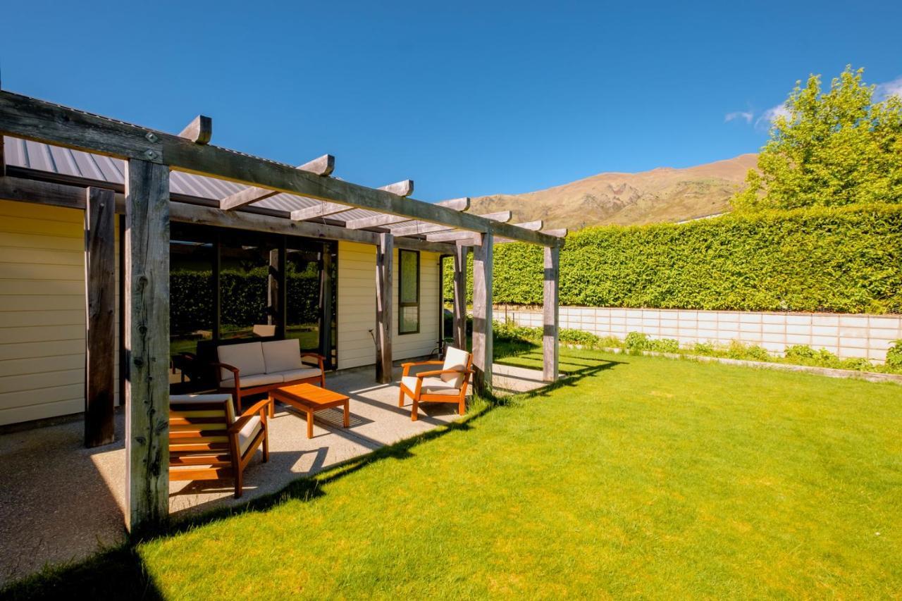 Roys Bay Lodge - Wanaka Holiday Home Bagian luar foto