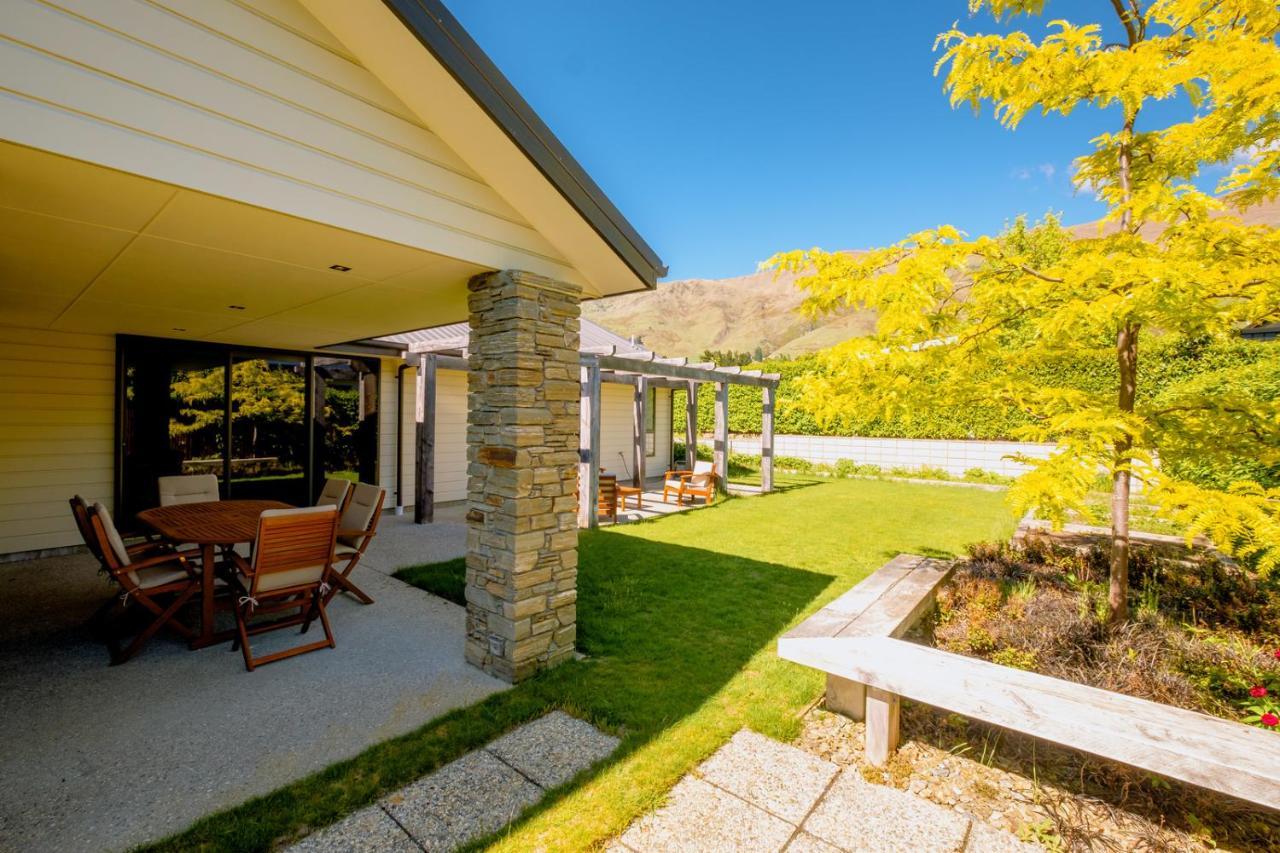 Roys Bay Lodge - Wanaka Holiday Home Bagian luar foto