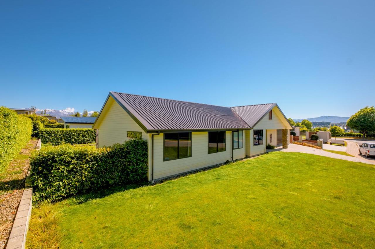 Roys Bay Lodge - Wanaka Holiday Home Bagian luar foto